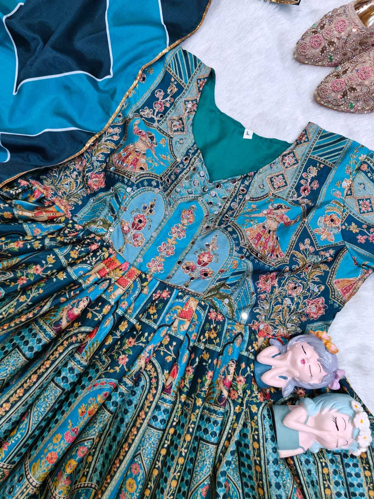 Chinon Printed Gown