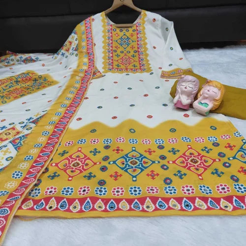 Comes Maslin Embroidery Suit in Yellow