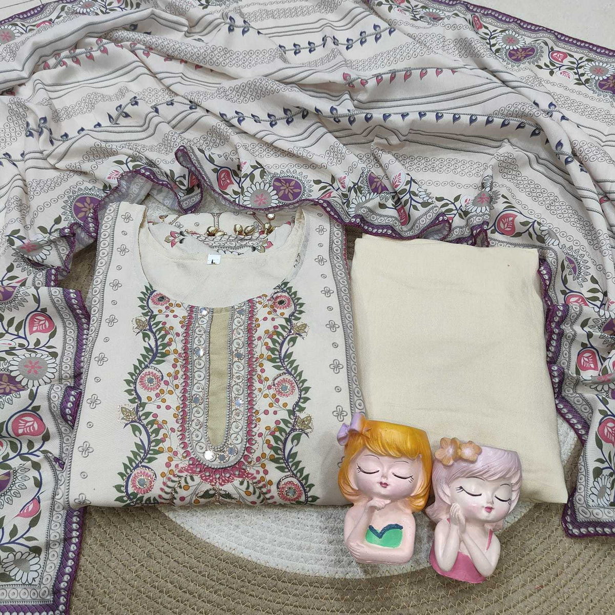 Daily Maslin Embroidery Suit