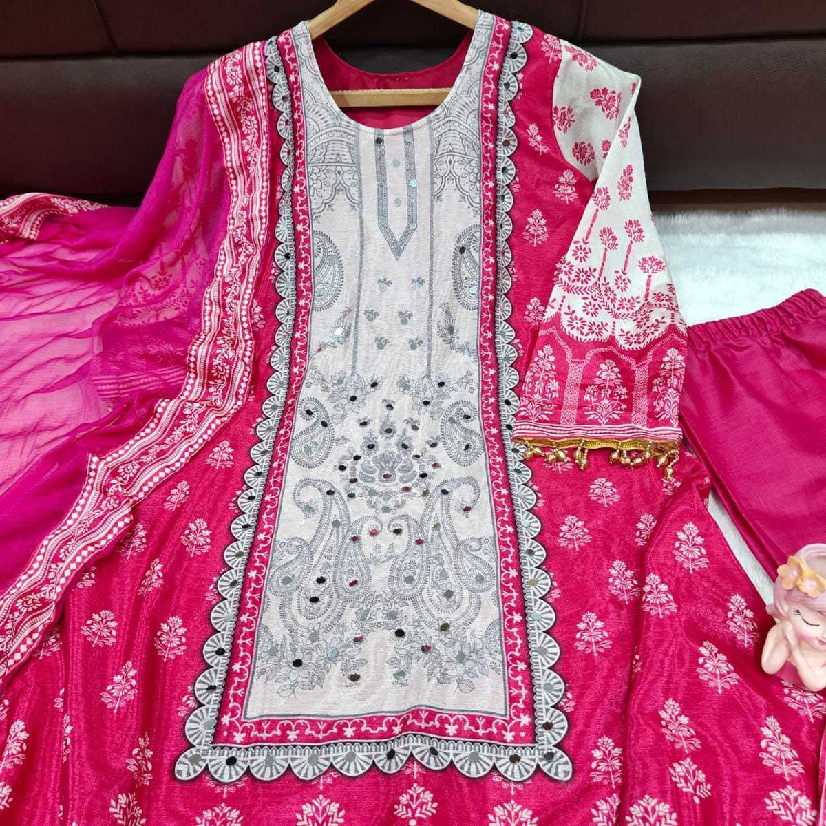 HIT Chinon Palazzo Suit