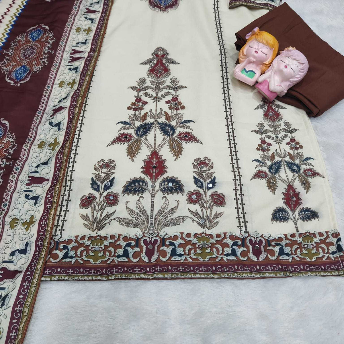 Into Maslin Embroidery Suit