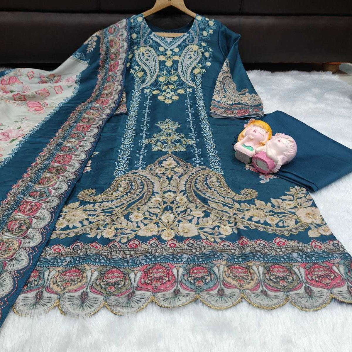 NEW Maslin Printed Suit