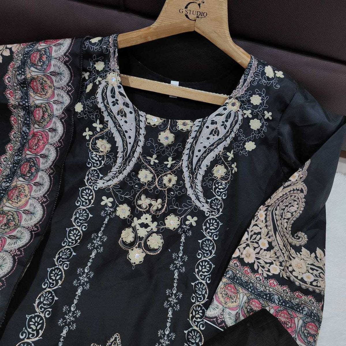 NEW Maslin Printed Suit