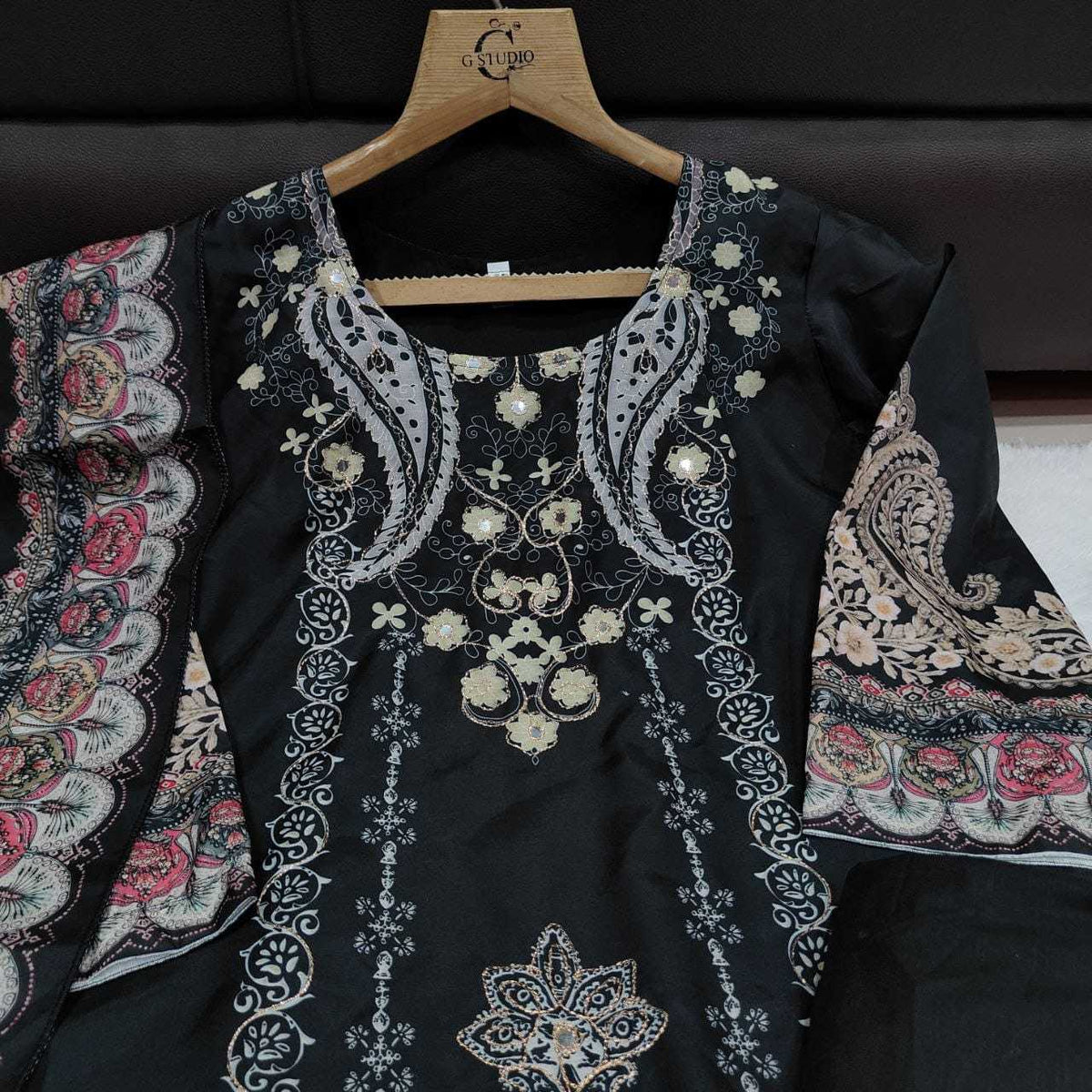 NEW Maslin Printed Suit
