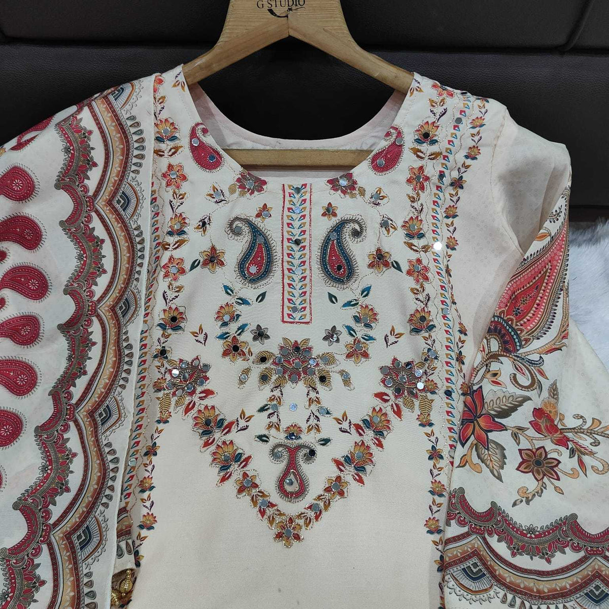 Top Maslin Embroidery Suit