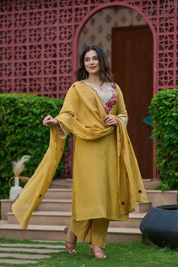 Crush Silk Embroidery Suit