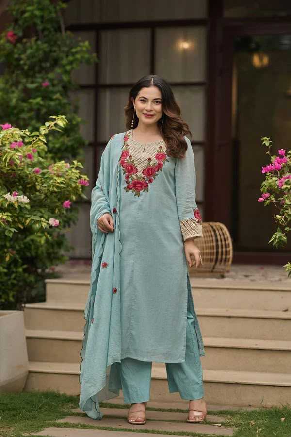 Crush Silk Embroidery Suit