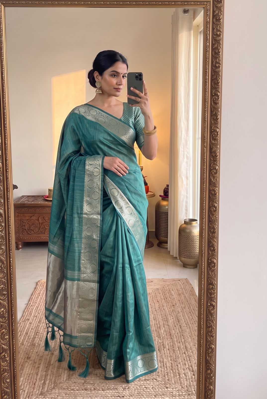 Flaguni Banarasi Soft Silk Saree