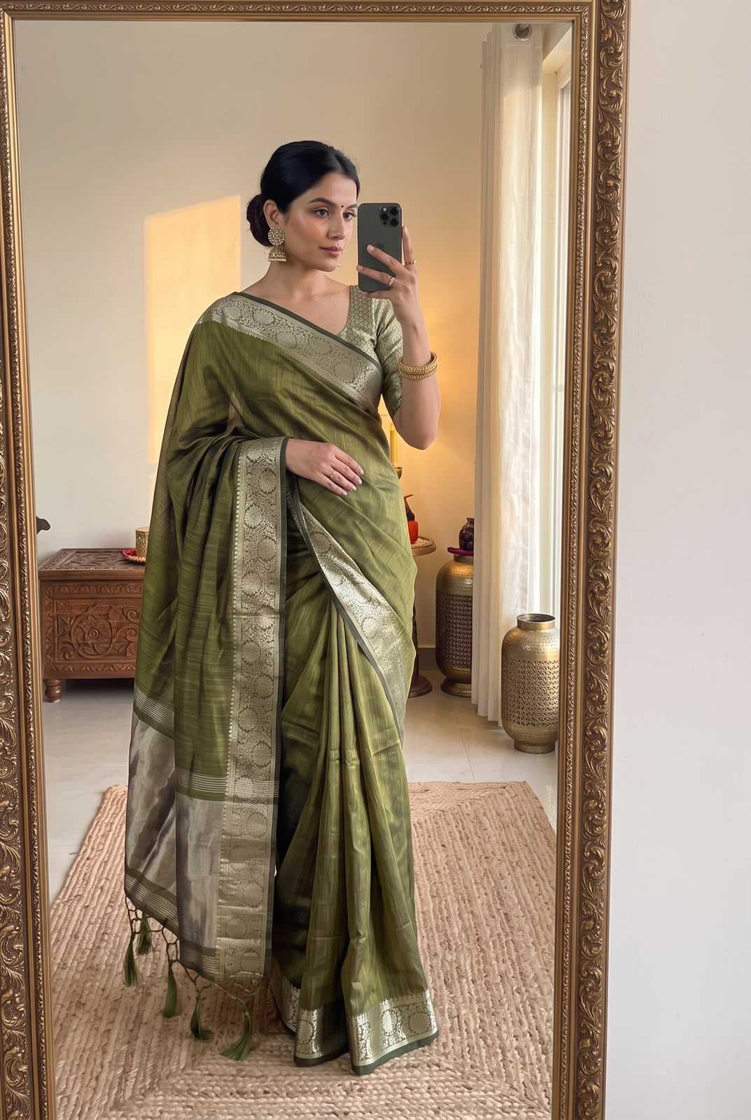 Flaguni Banarasi Soft Silk Saree