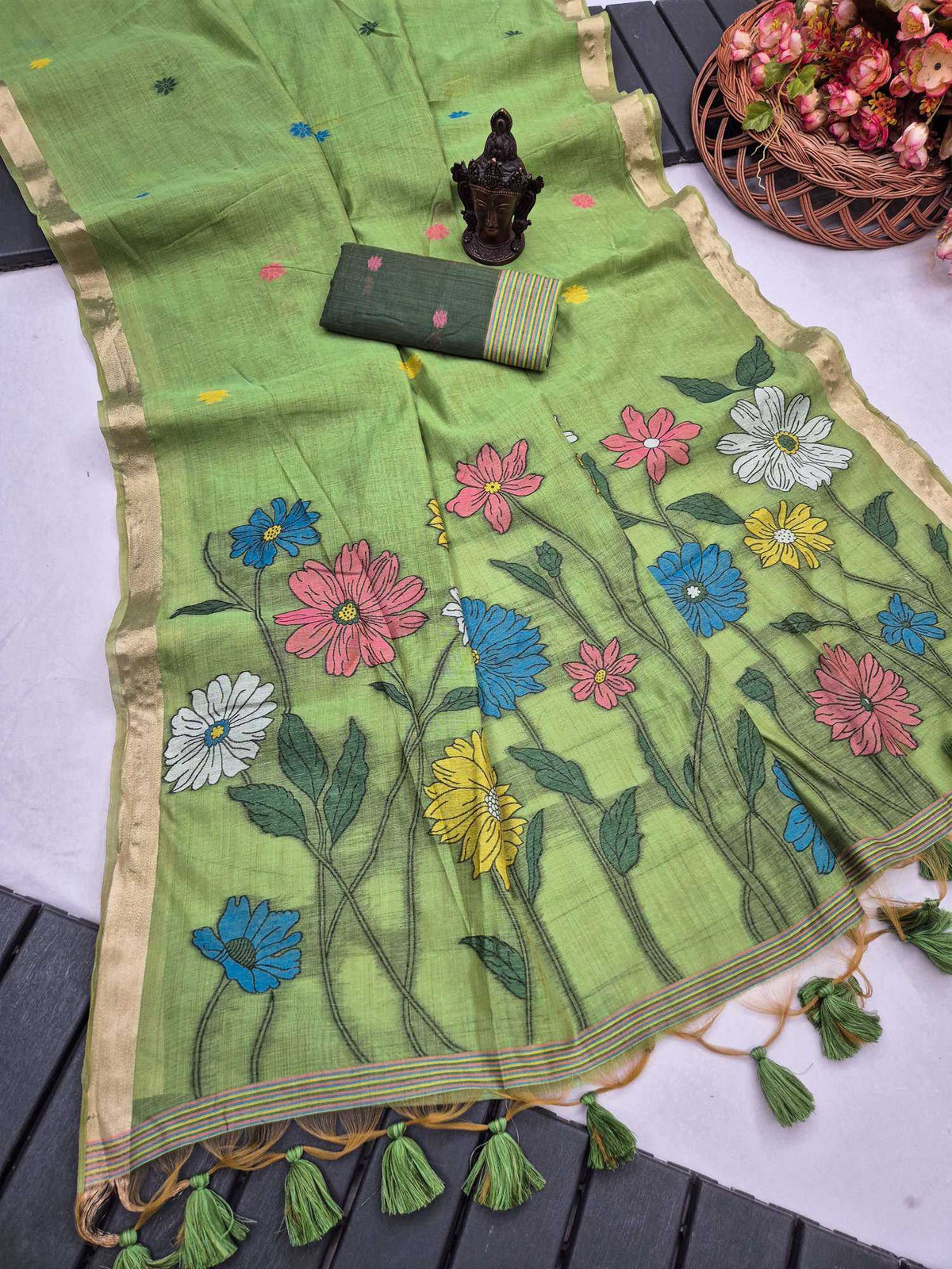 Flowers Cotton Zari Border Saree