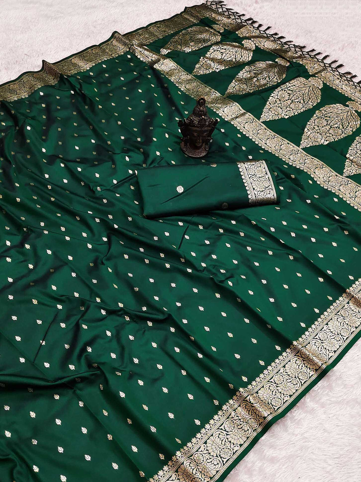 Kajal Banarasi Soft Silk Saree