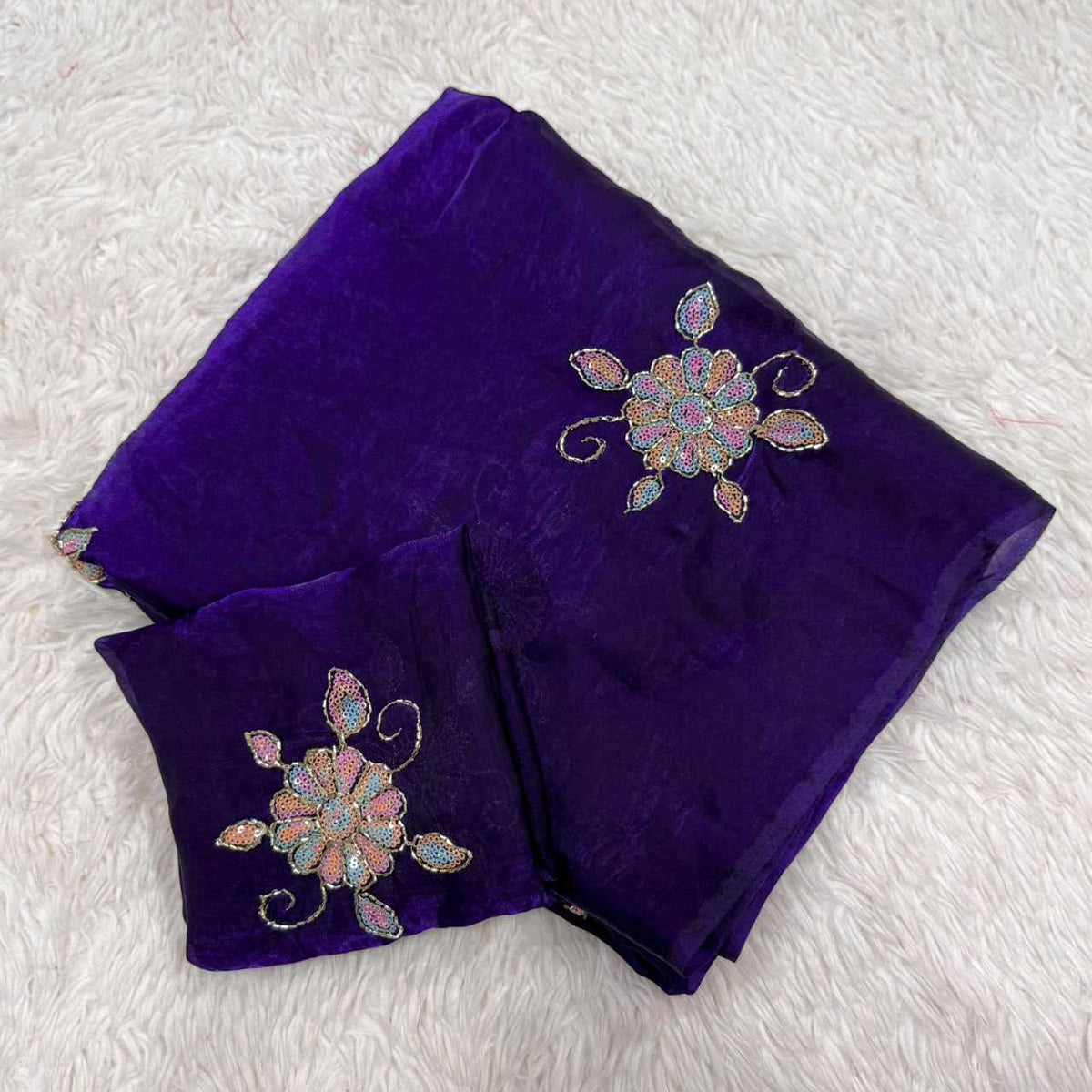 Ishita Space Silk Soft Saree