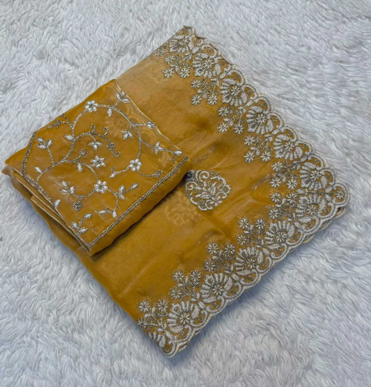 Pakhi Space Silk Soft Saree