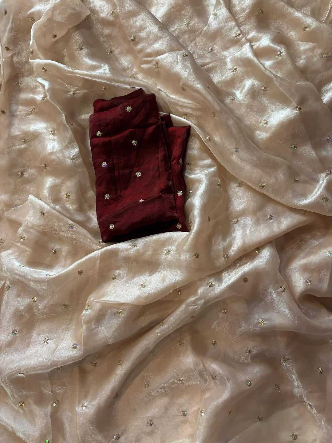 Pallavi Space Silk Soft Saree