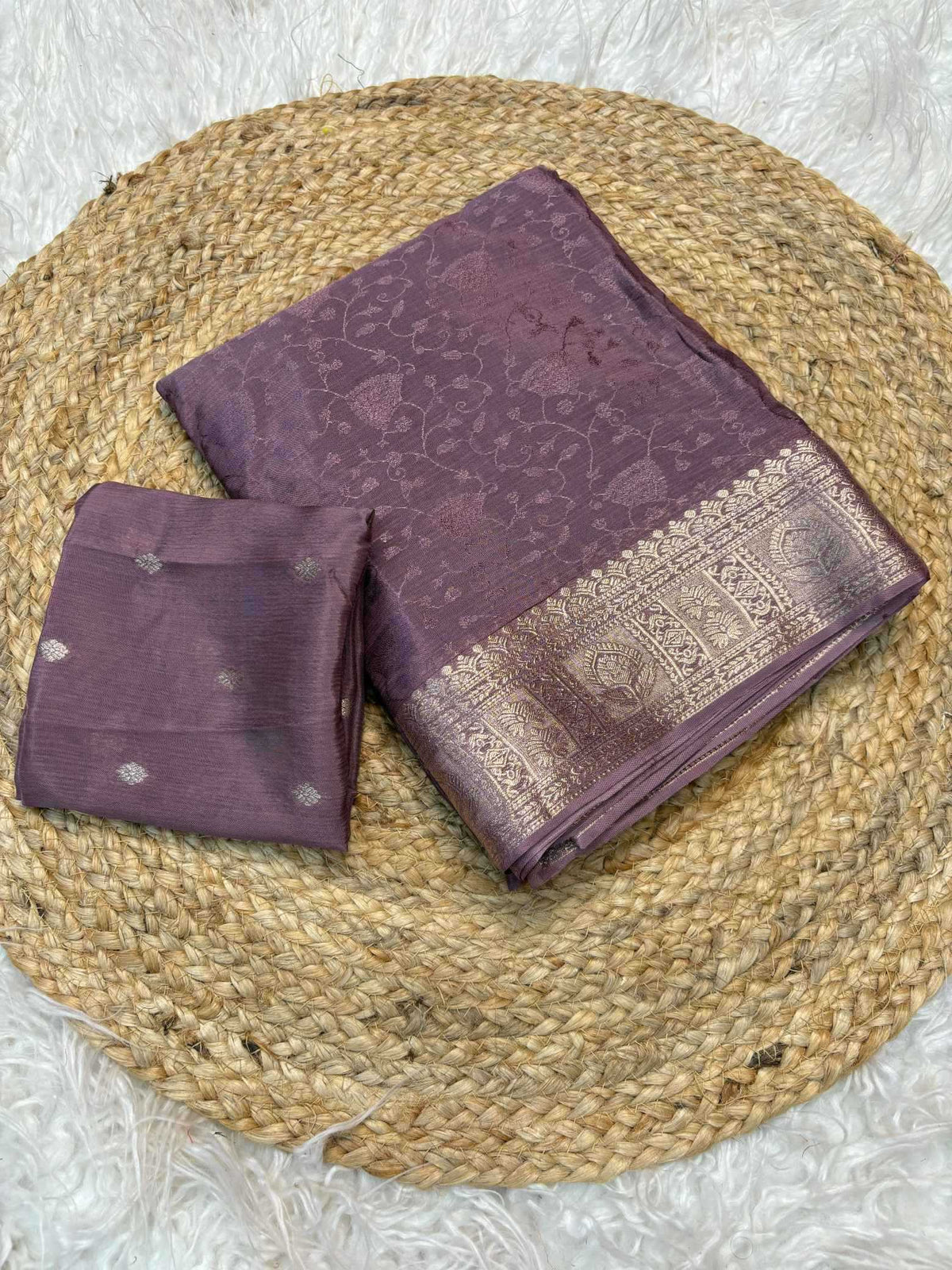 Abhinaya Pure Viscos Jacquard Saree
