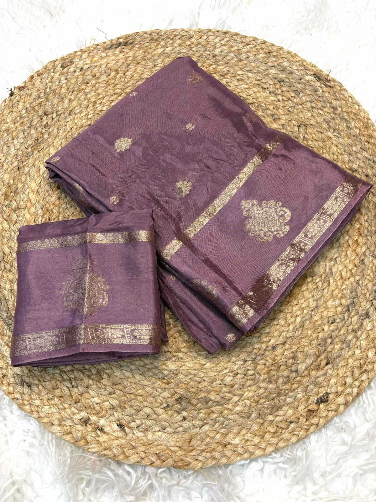Abhithi Pure Viscos Jacquard Saree