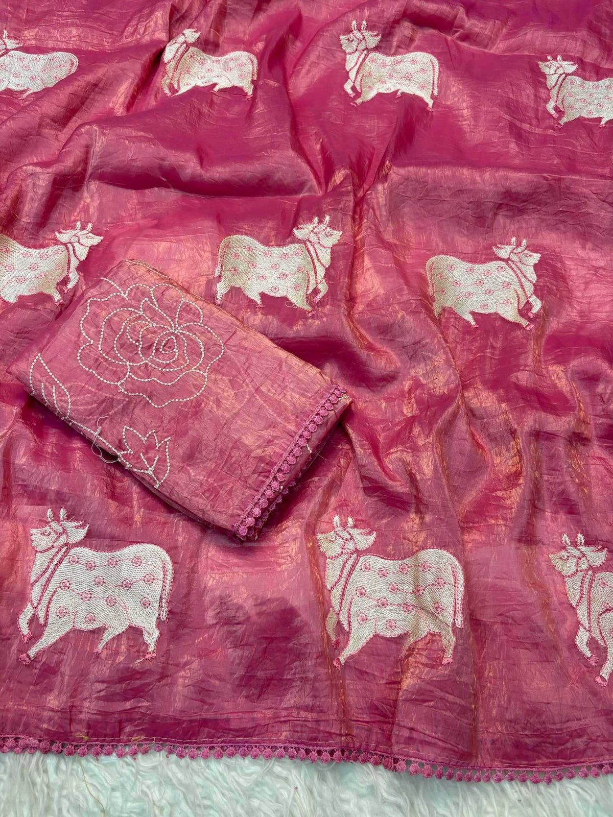 Cow Gold Crunchi Designer Saree