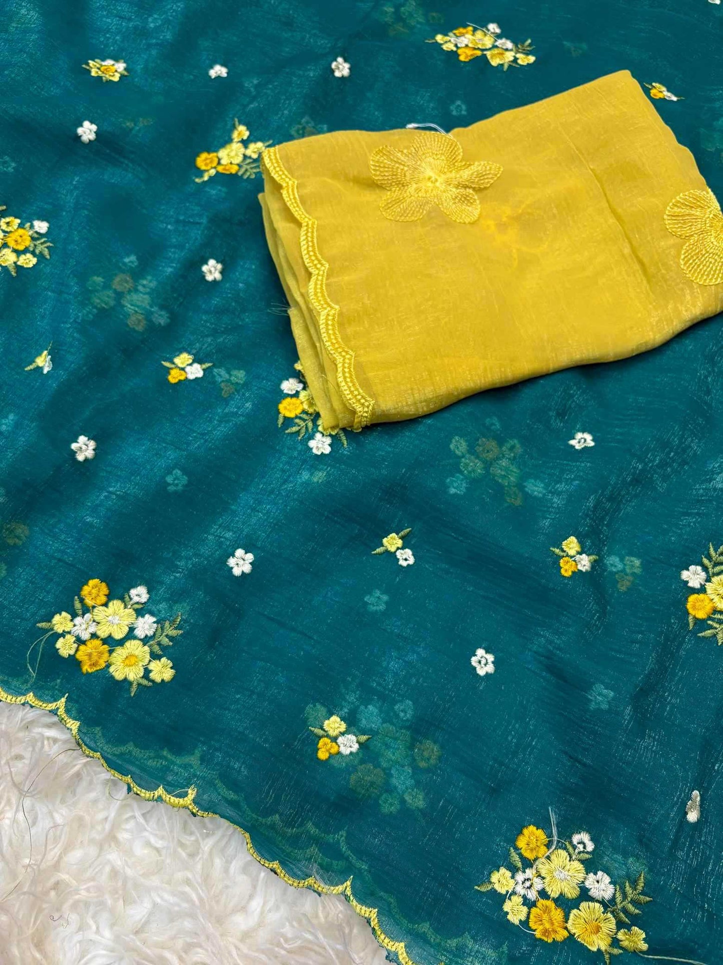 Crunchi Designer Saree