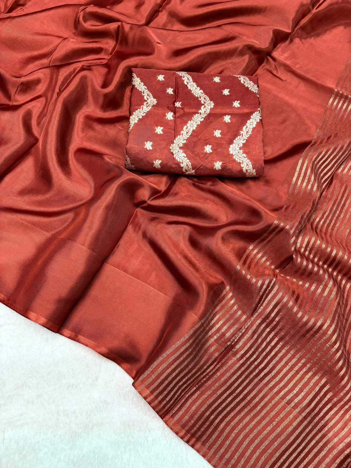 Devanshi Pure Viscos Designer Saree