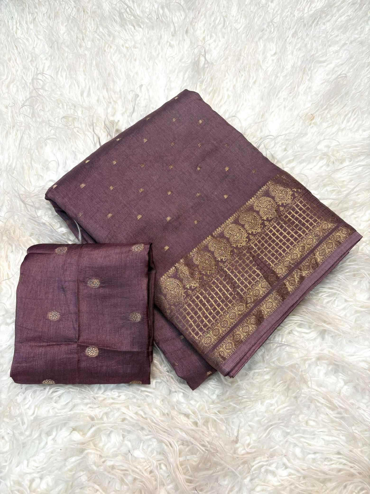 Shree Dola Jacquard Designer Saree