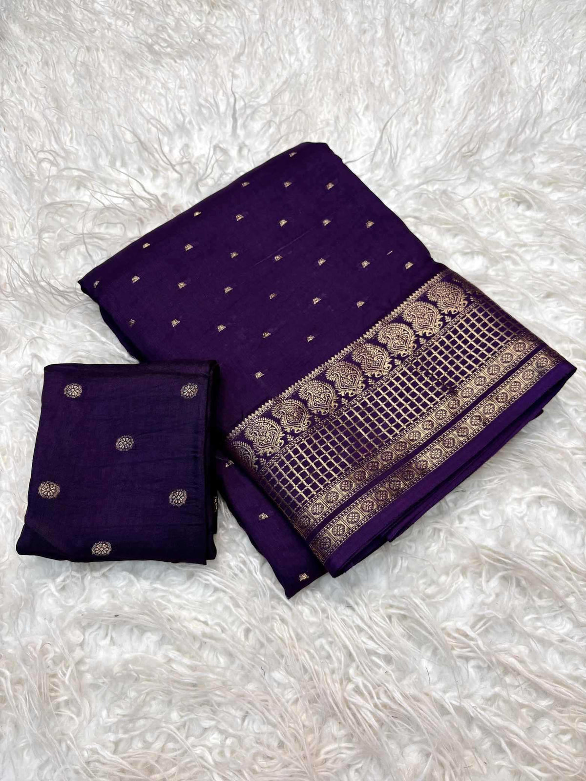 Shree Dola Jacquard Designer Saree