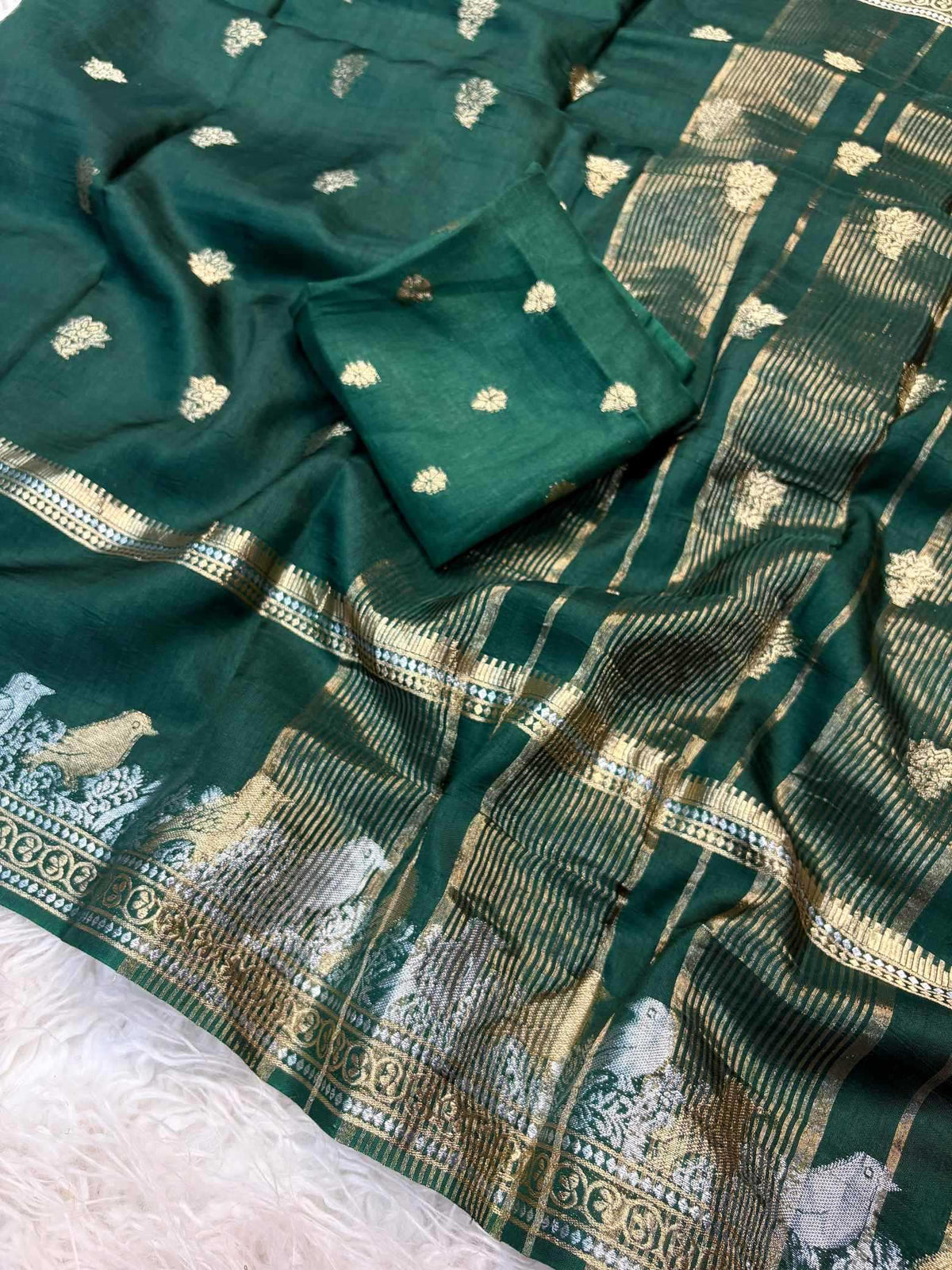 Shree Golden Pure Viscos Designer Saree