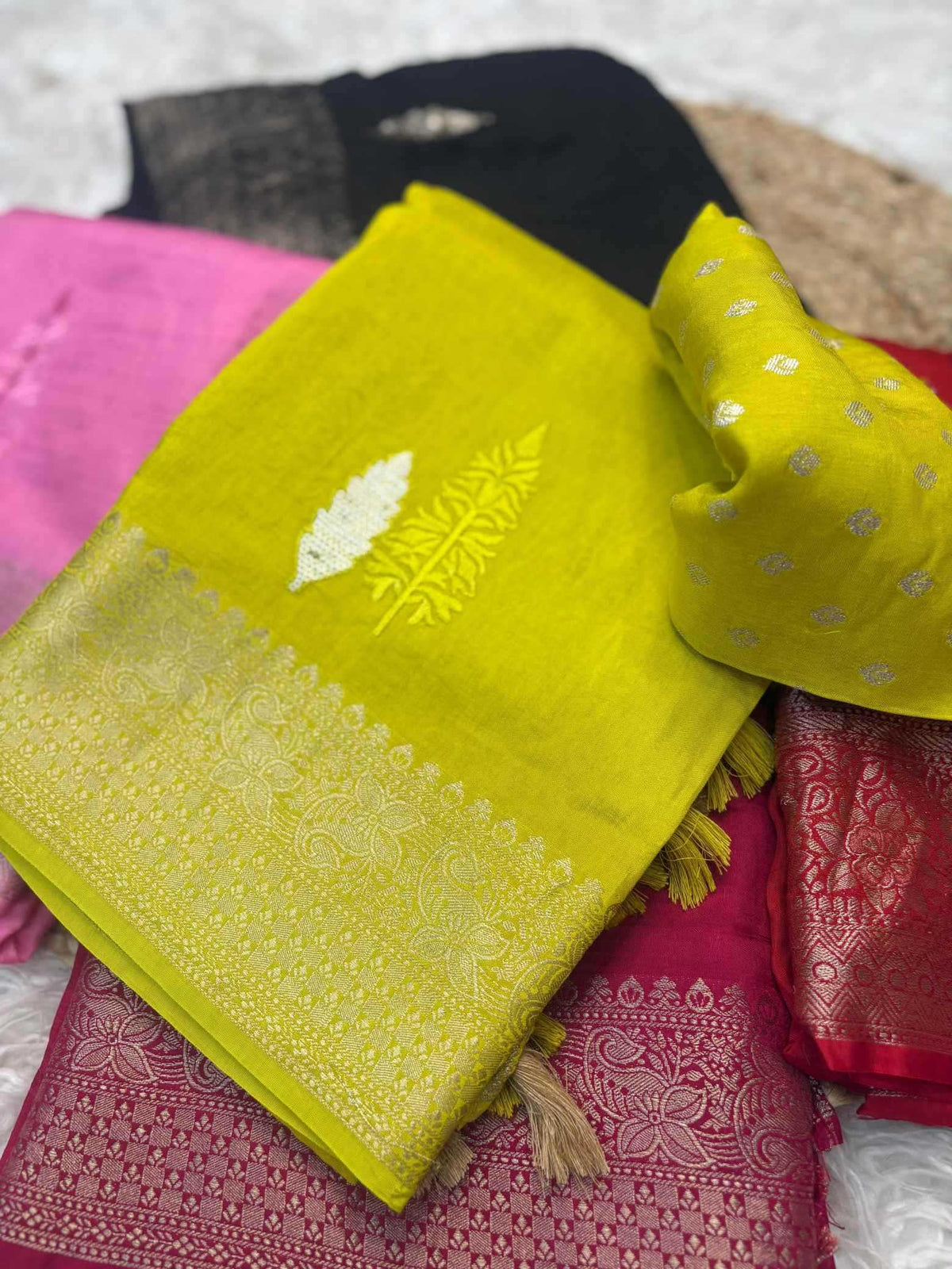 Shree Pure Viscos Designer Saree in Red