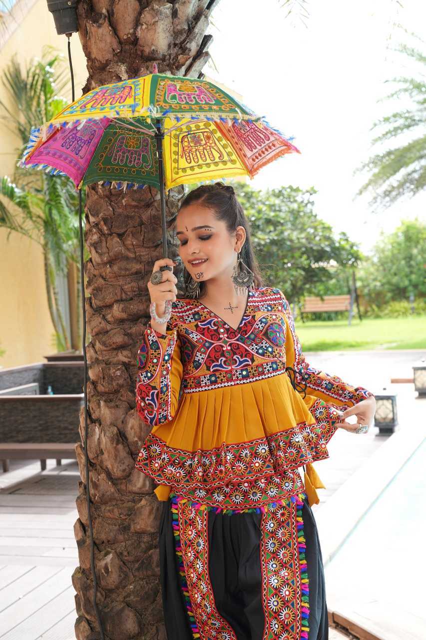 Crepe Mirror Work Kurti