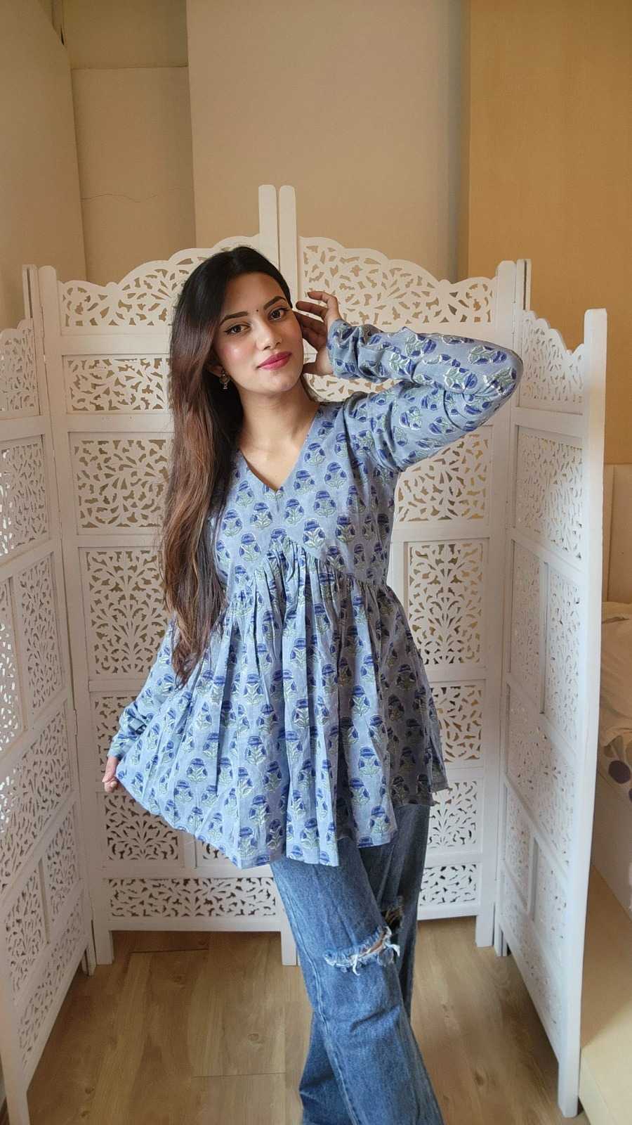 Alolika Rayon Short Kurti