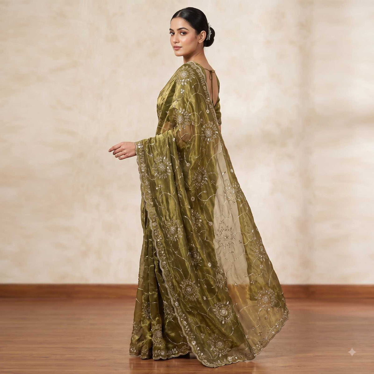 Pavitra Space Silk Traditional Saree