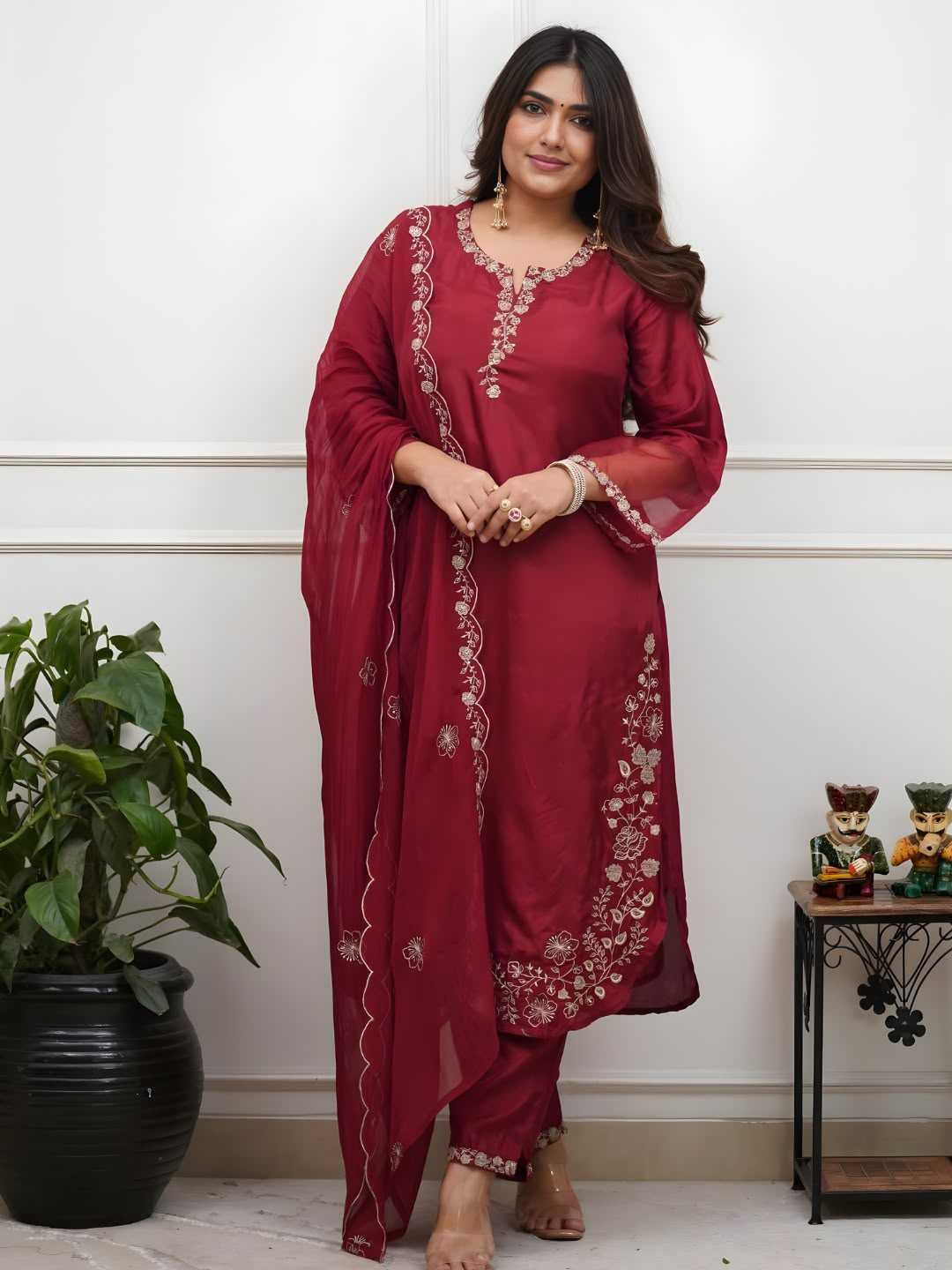 Heavy Roman Silk Embroidery Suit