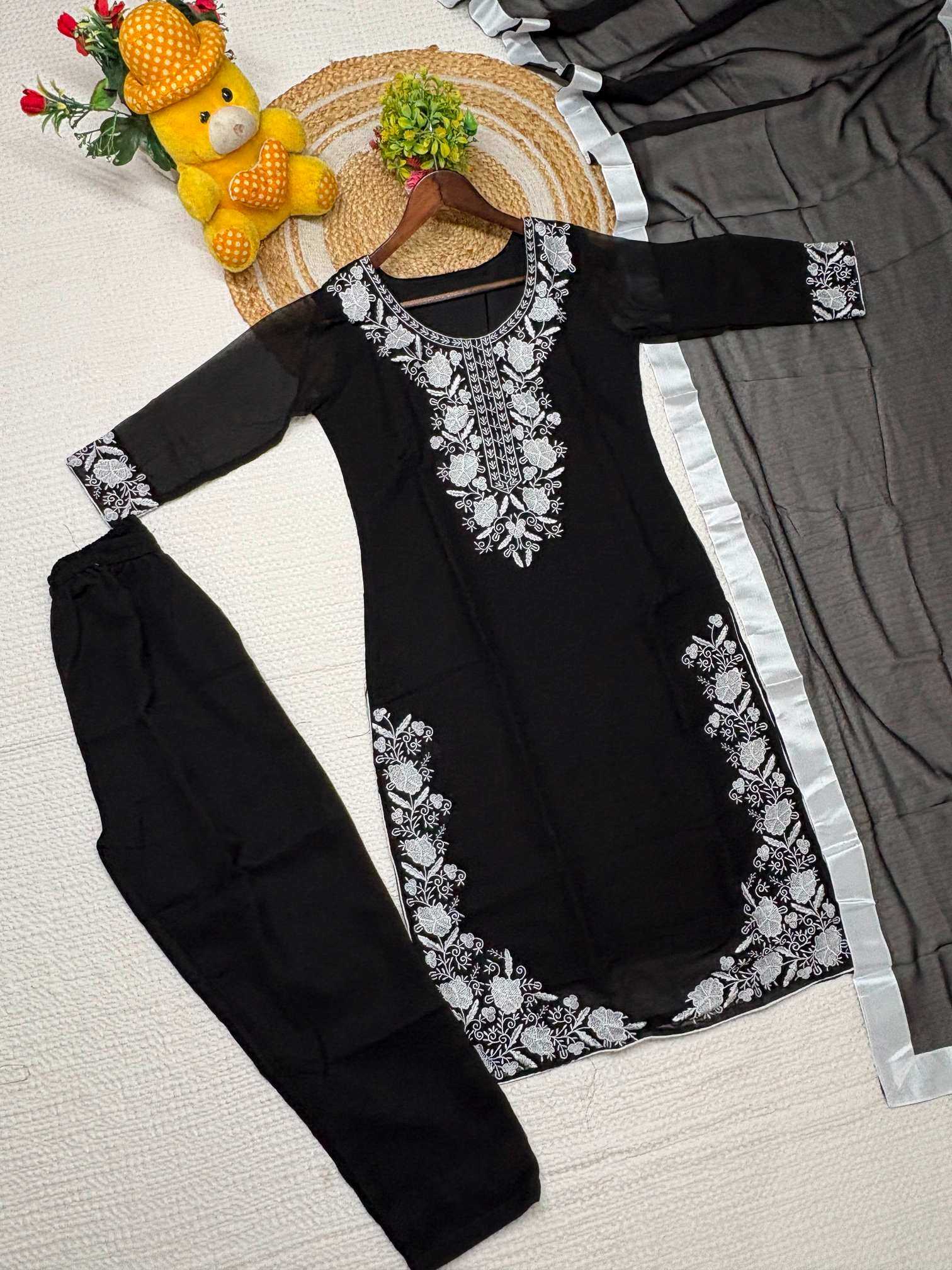 Georgette Embroidery Suit