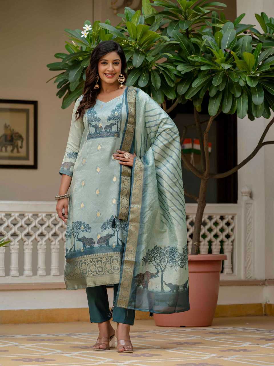 Jacquard Party Wear Suit