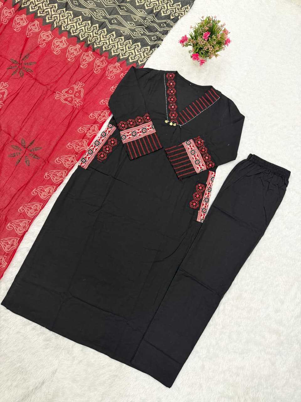 Soni Cotton Suit