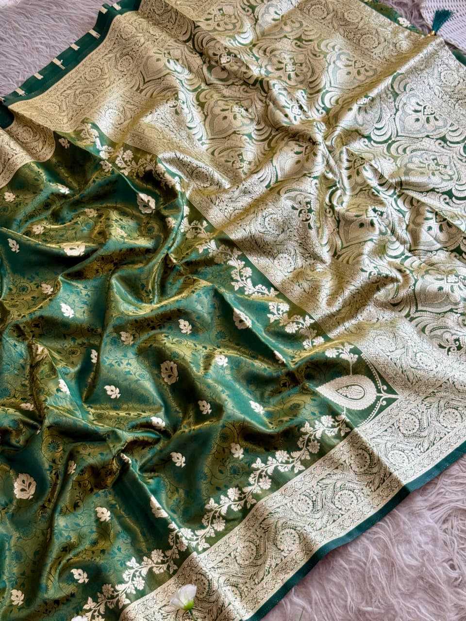 Ashwini Tissue Silk Traditional Saree