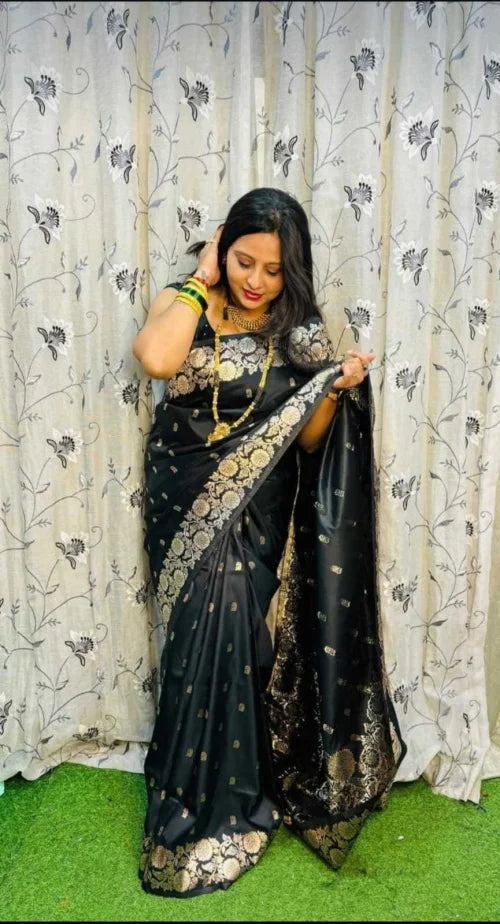 Dzire Banarasi Soft Silk Saree