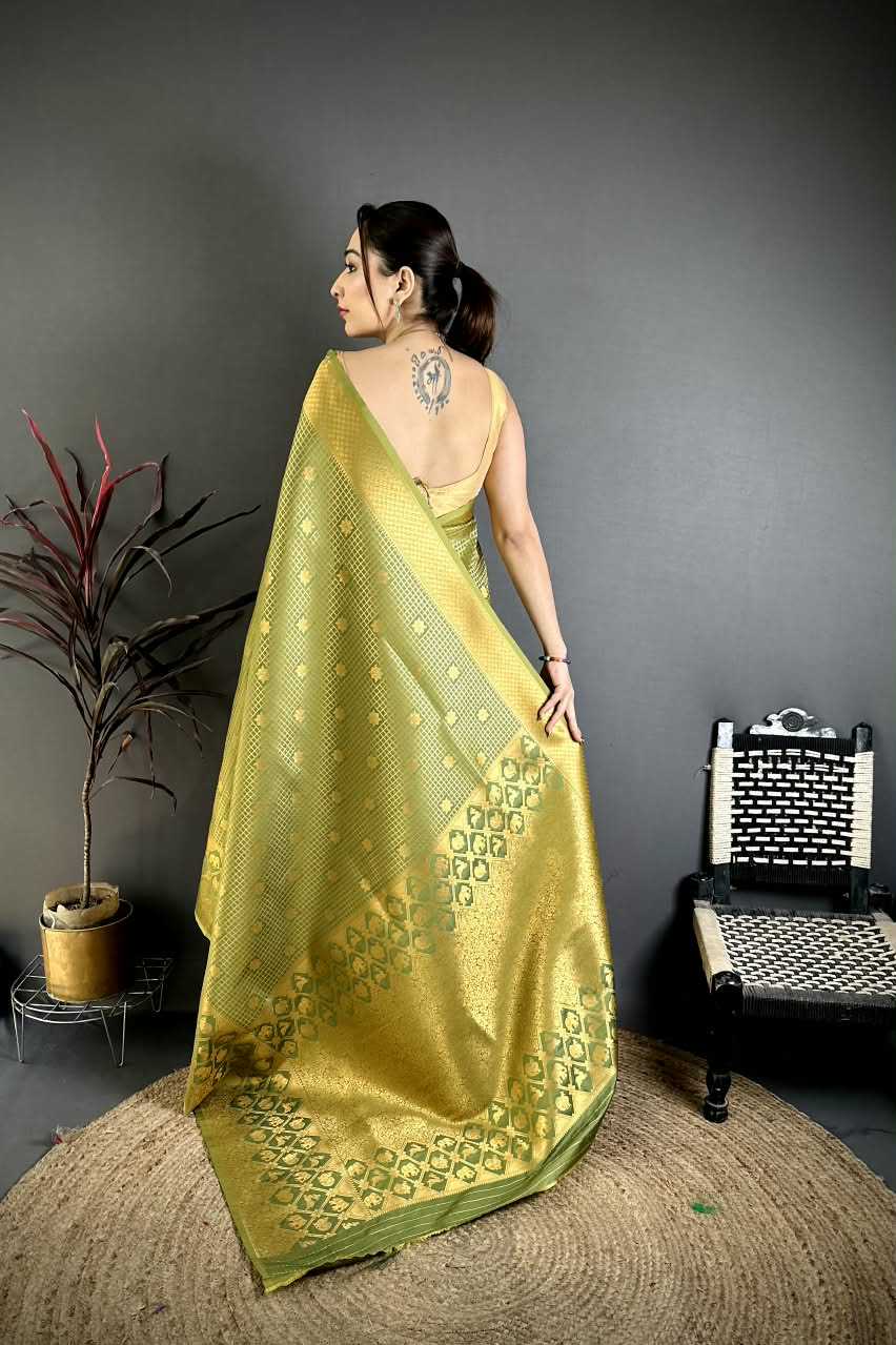 Ioniq Banarasi Soft Silk Saree