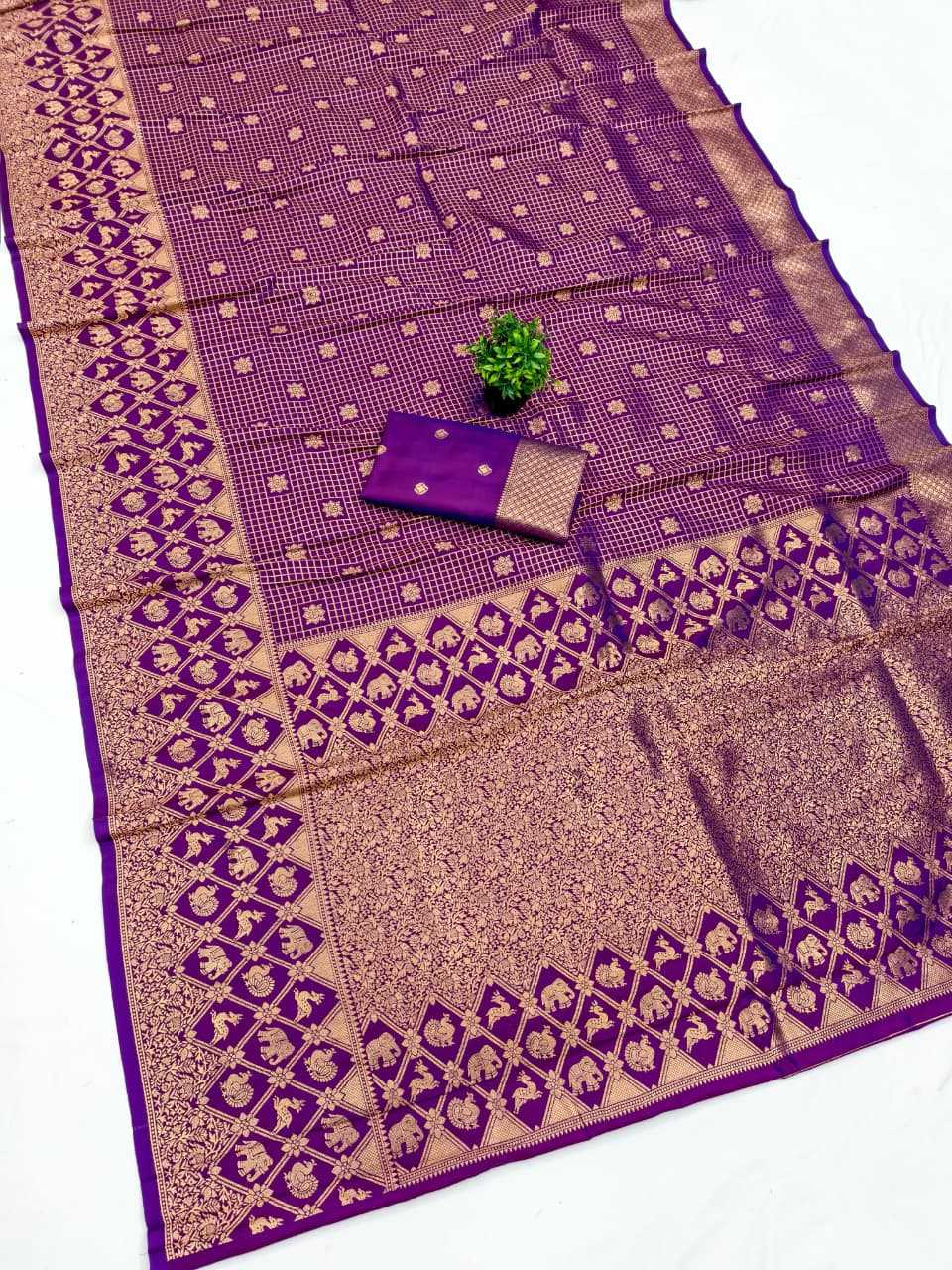 Ioniq Banarasi Soft Silk Saree