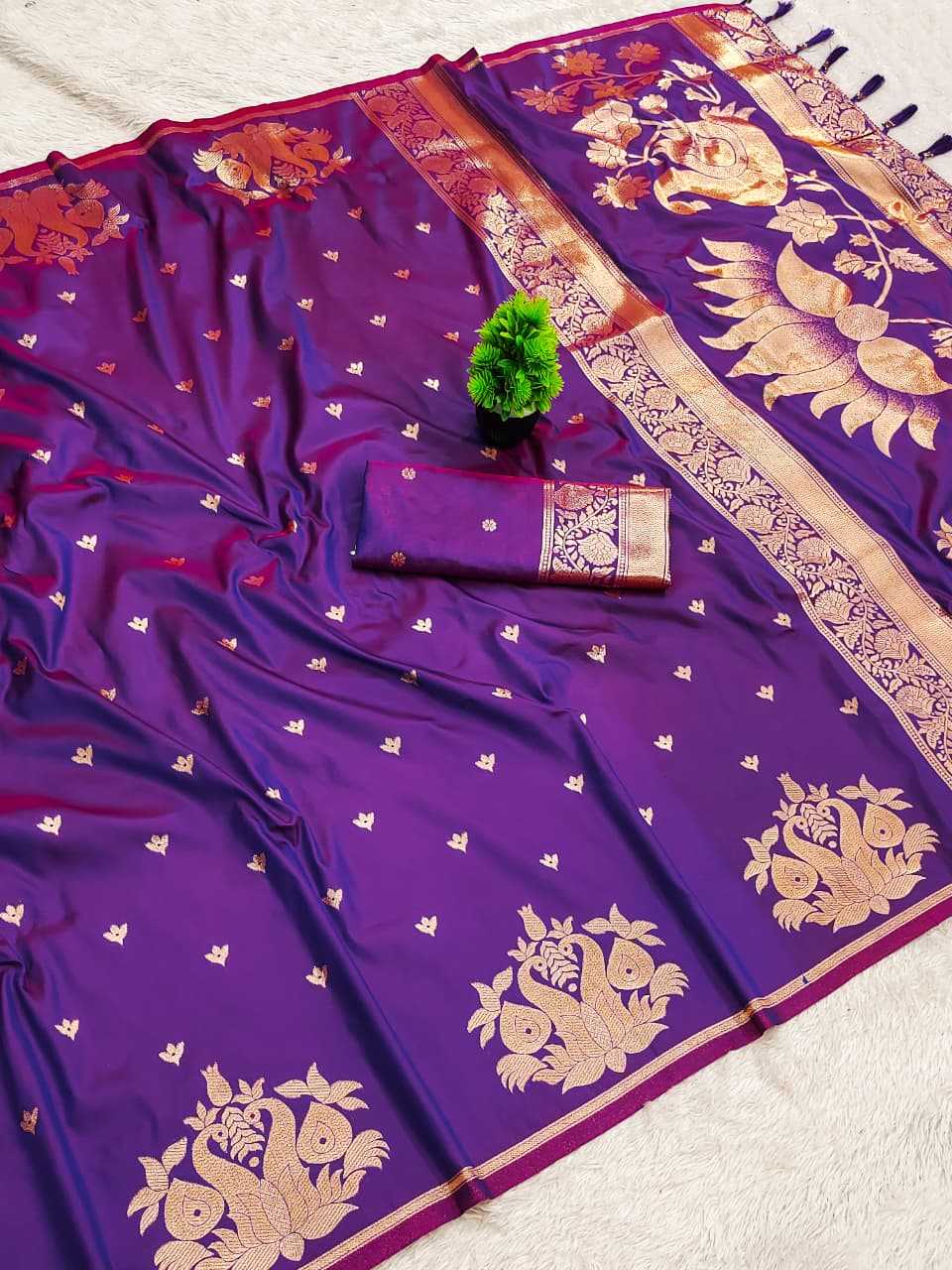 Zari Border Saree