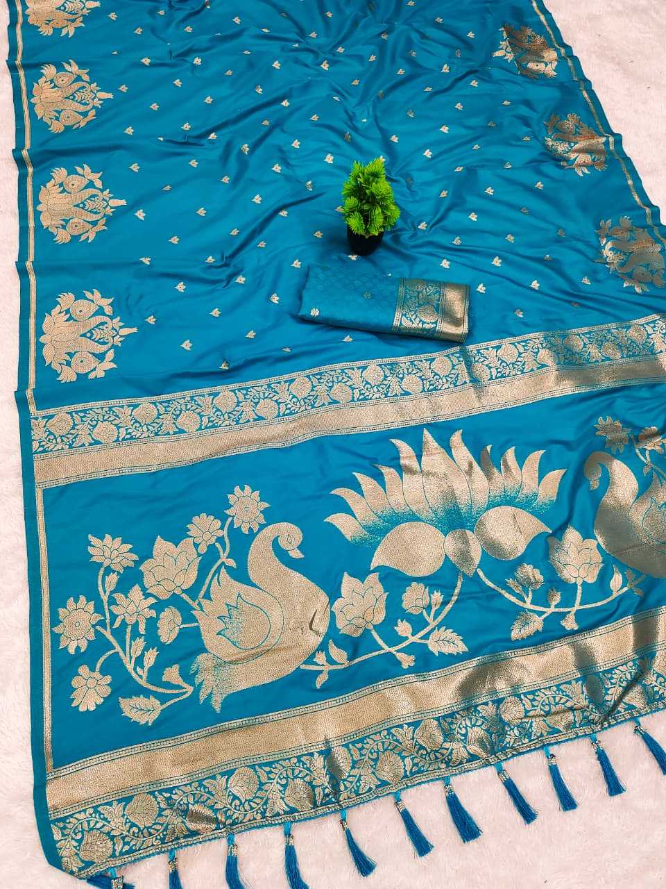 Zari Border Saree