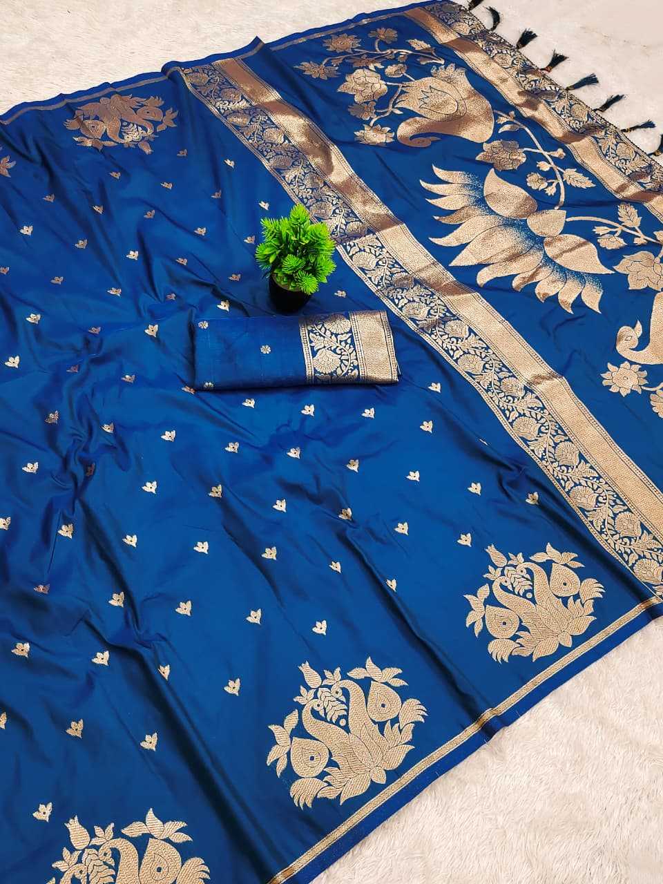 Zari Border Saree