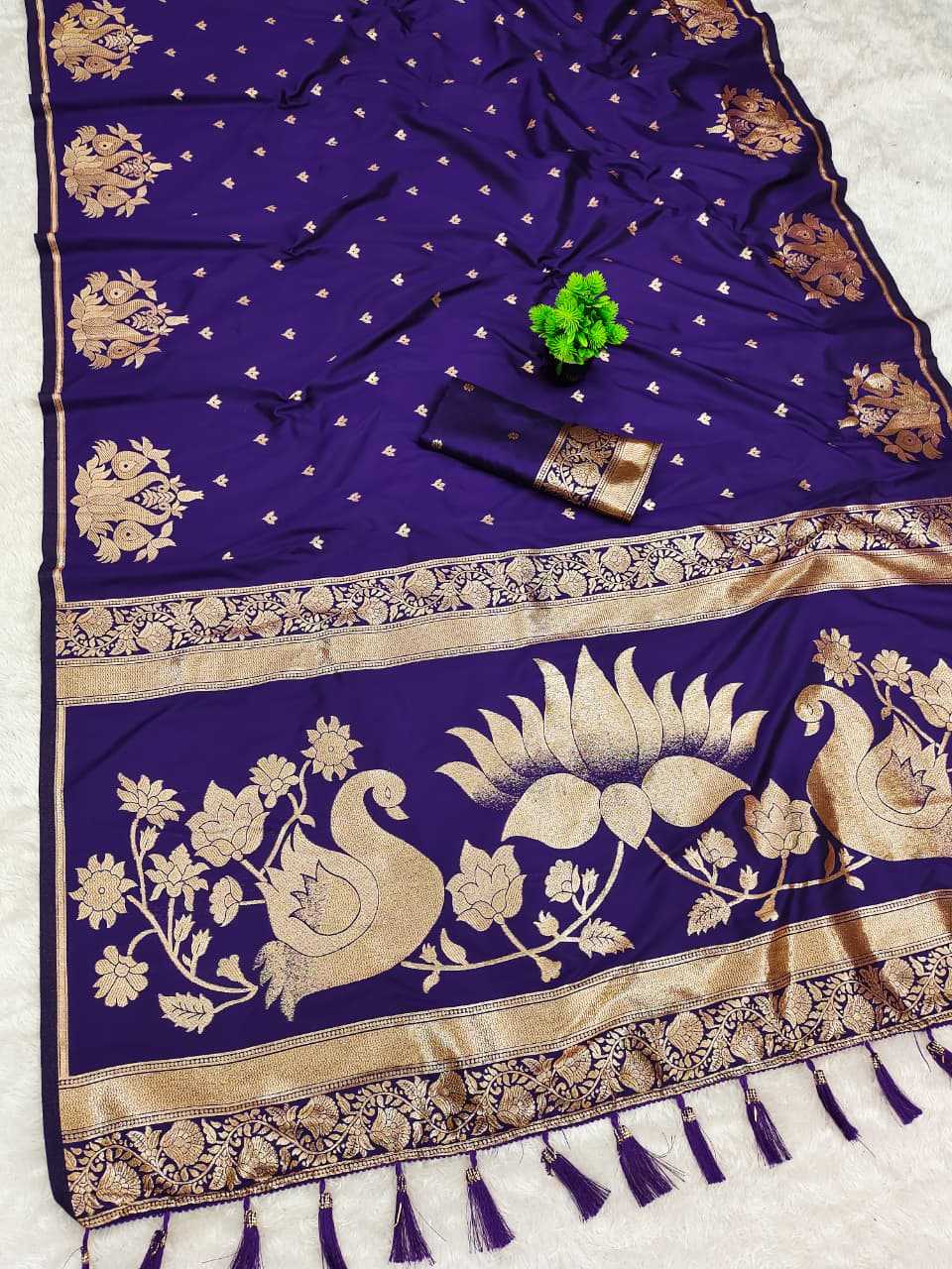 Zari Border Saree