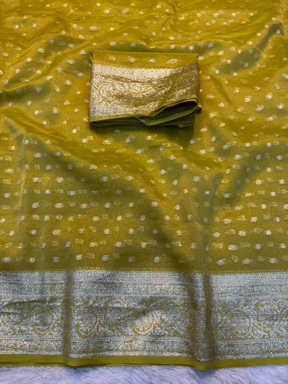 Eshani Tissue Silk Soft Saree