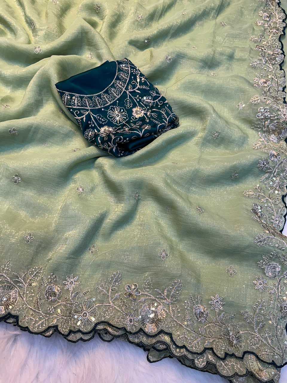 Viscouse Crushed Georgette Party Wear Saree