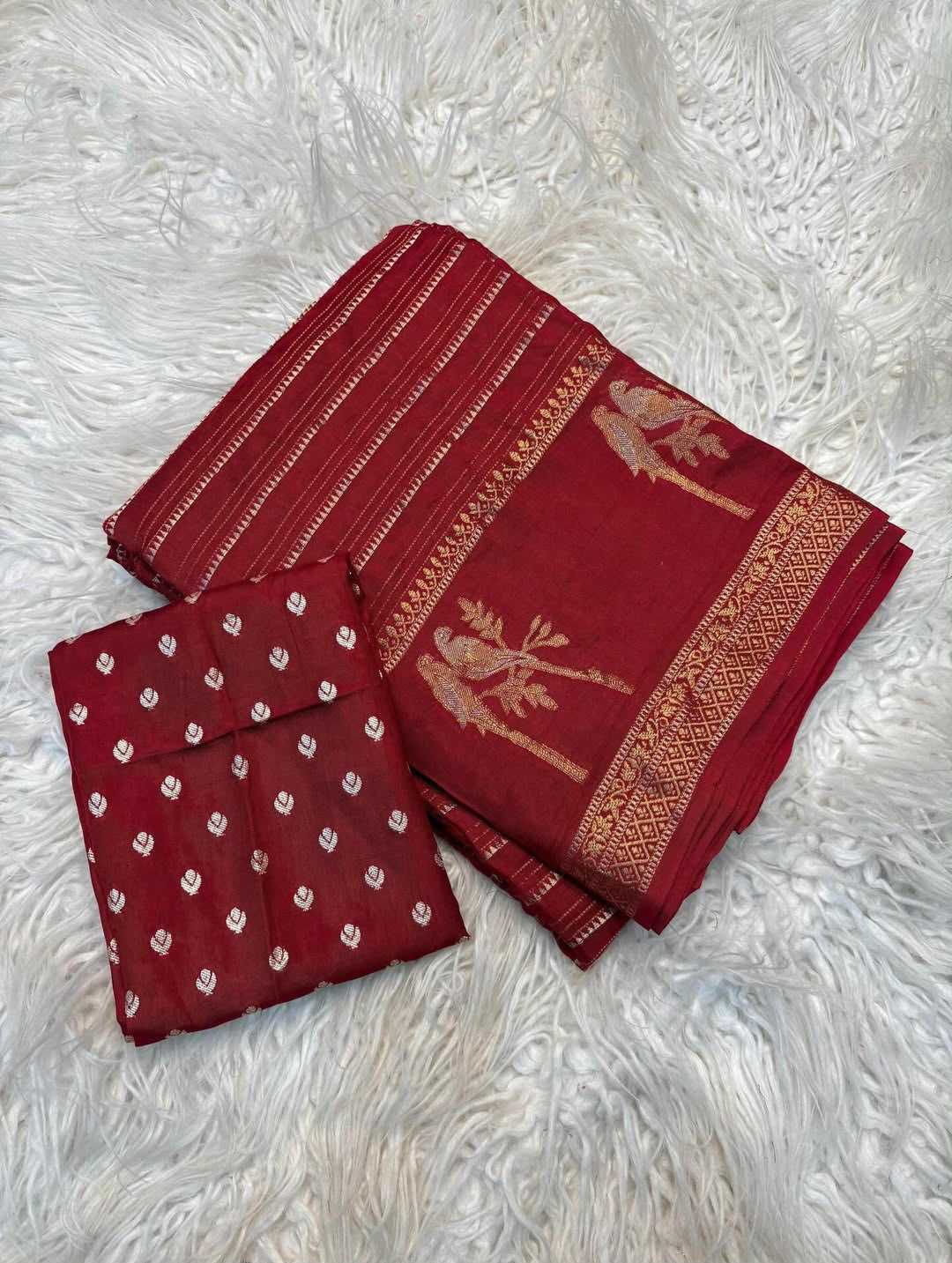 Agneya Viscose Jacquard Saree
