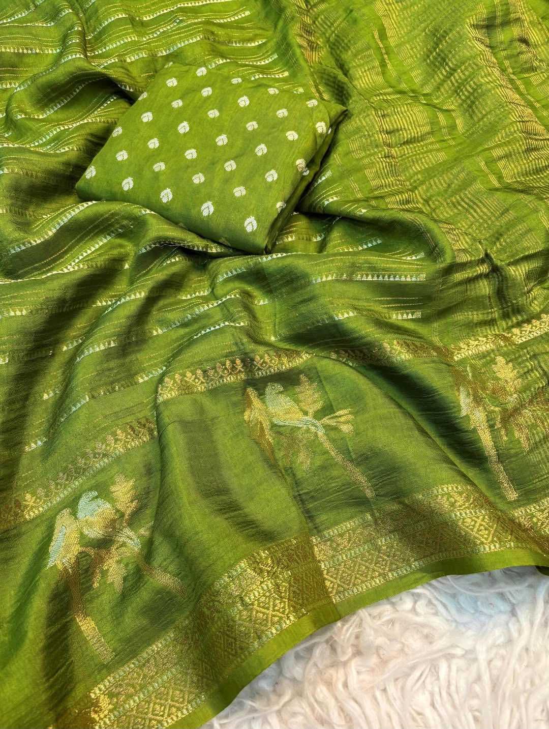 Agneya Viscose Jacquard Saree