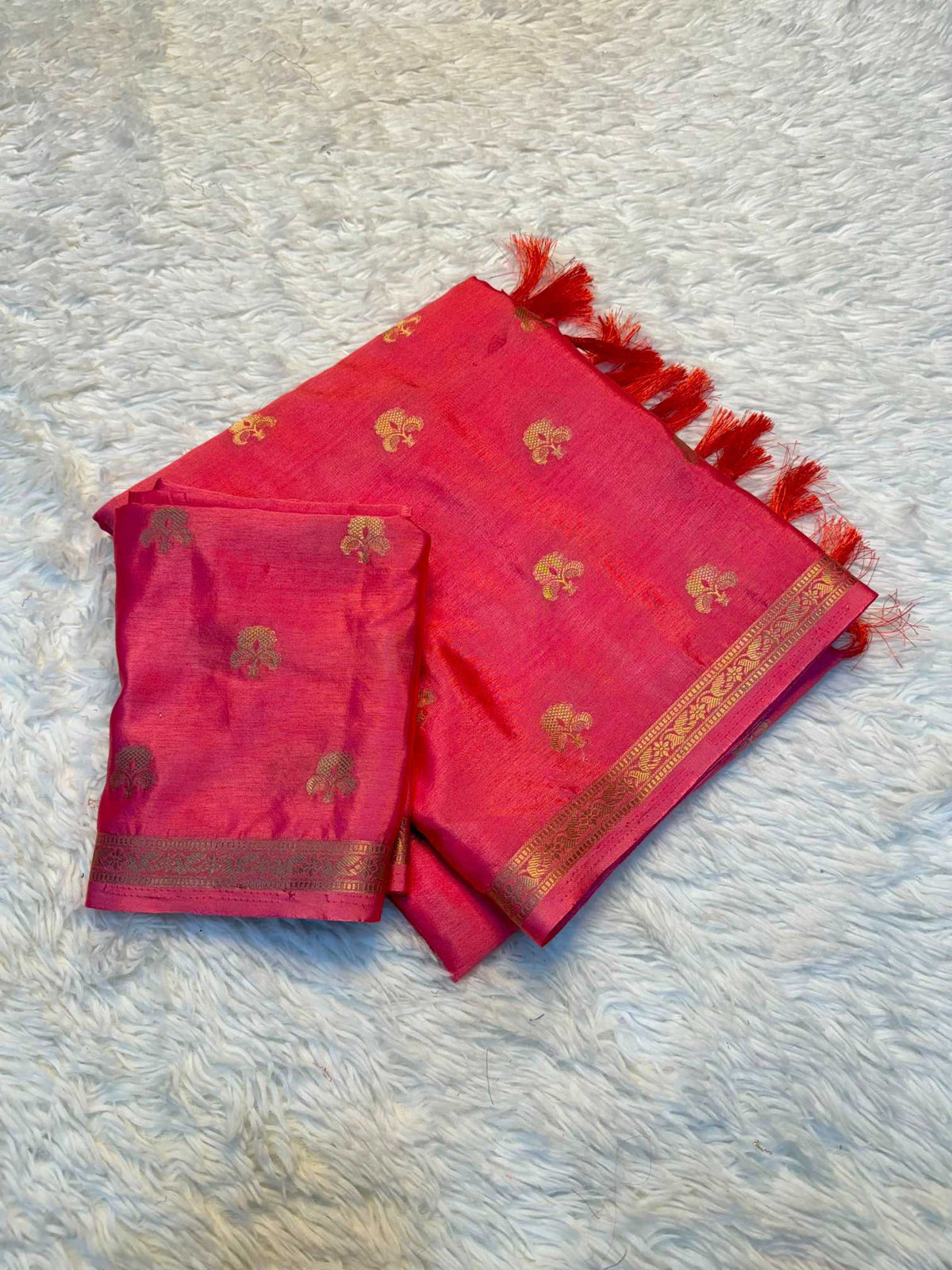 Madhvika Silk Traditional Saree