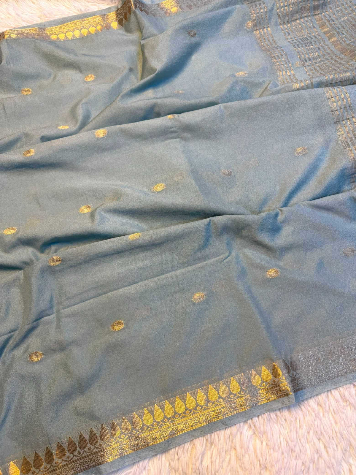 Temple Butta Crepe Silk Traditional Saree