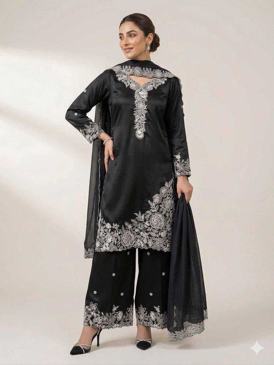 Crepe Embroidery Suit in Black