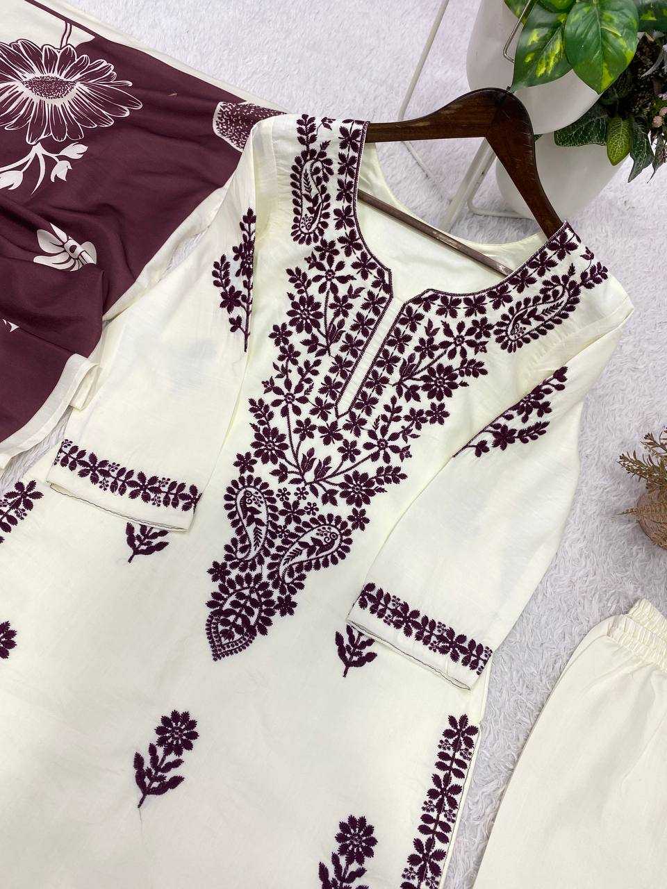 Slub Reyon Embroidery Suit